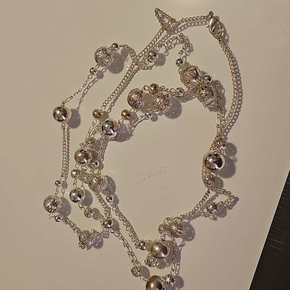 Elegant Silver Tone Beaded Necklace